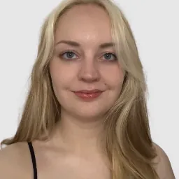 Holly H, Proofed editor